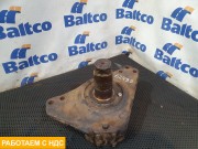 Кулак поворотный правый