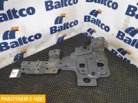 Кронштейн фары левый