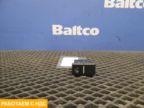 Кнопка освещения за кабиной